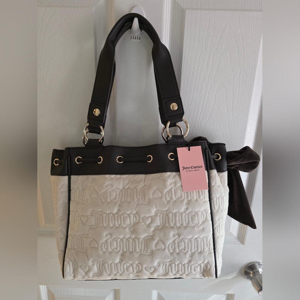 Juicy Couture Daydreamer Tote Blush Pink Logo Heart Chocolate Trim & Bow NWT - Picture 4 of 9
